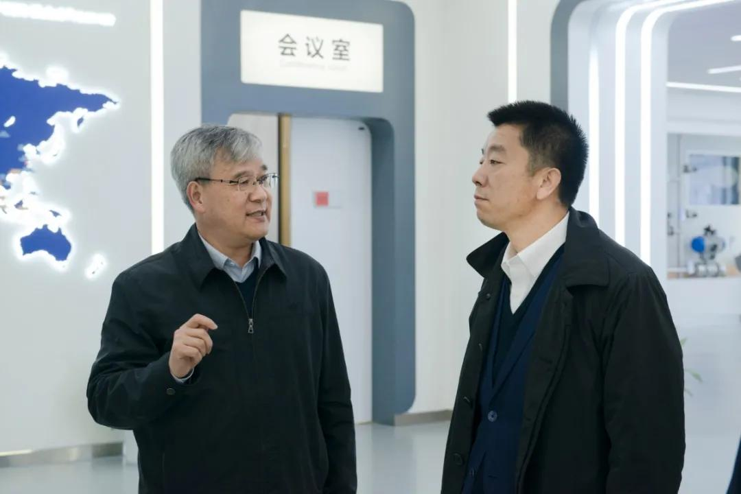 上海证券交易所总经理蔡建春一行来访澳门威尼斯人网站技术